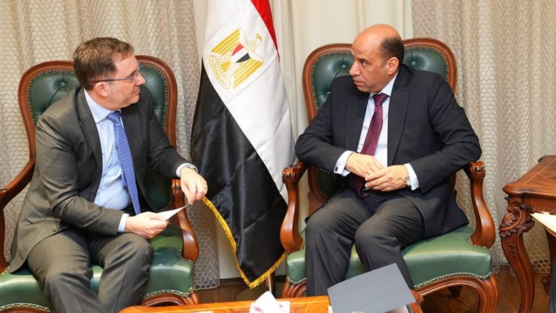 وزارة العمل