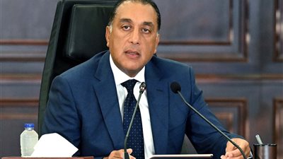 رئيس الوزراء يهنئ البابا تواضروس الثاني بعيد القيامة المجيد