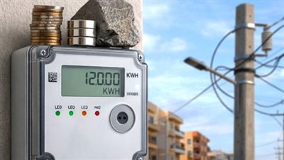 مغناطيس فوق العداد.. خدعة أم مخاطر على فاتورة الكهرباء؟