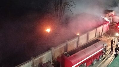 السيطرة  على حريق أراضٍ زراعية بجوار كوبري القصبجي بالمنيب