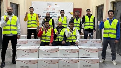 «مراكز العزيمة» تحول التعافي إلى عمل.. 1200 قطعة ملابس جديدة لبنك الكساء