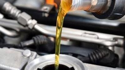 زيادة جديدة في أسعار زيوت السيارات بالسوق المحلي| تفاصيل