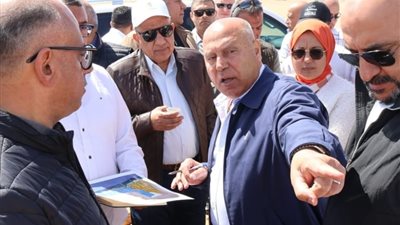 لاستغلال طاقة الرياح.. تفاصيل جولة وزيري النقل والكهرباء في جبل الجلالة