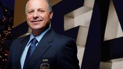 أبو ريدة يقرر إحالة السيد مراد عضو لجنة الحكام للتحقيق