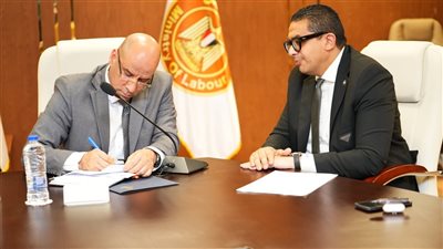 أبرزها توفير فرص عمل للشباب.. رداد يبحث مع النواب عدد من الملفات