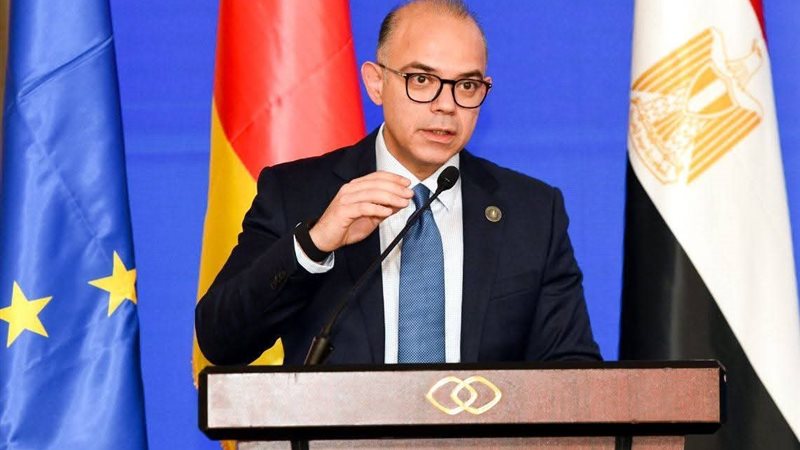 وزير الاستثمار 