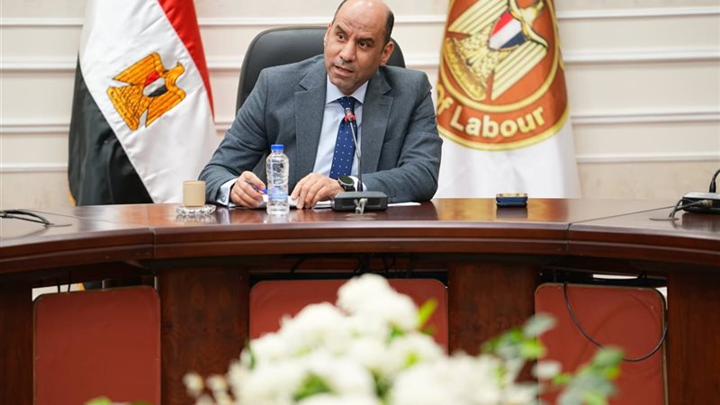 حسن رداد وزير العمل