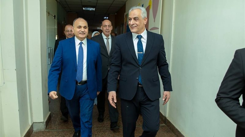  وزير الدولة للإنتاج