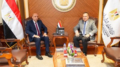 التعليم العالي والعمل يطلقان خطة كبرى لربط الجامعات بسوق العمل 