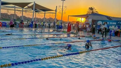 خرم ودنه.. مدرب سباحة يعتدي على متدرب ويتركه مصابًا بالقاهرة