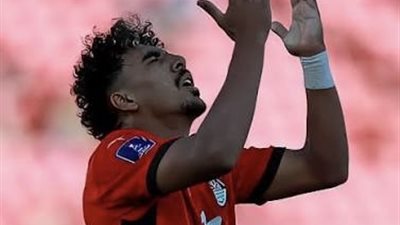 مصدر بالأهلي ينفي التفاوض مع حامد عبدالله 