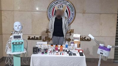 القبض على شخص انتحل صفة طبيب تجميل وأدار عيادة شهيرة بمدينة نصر