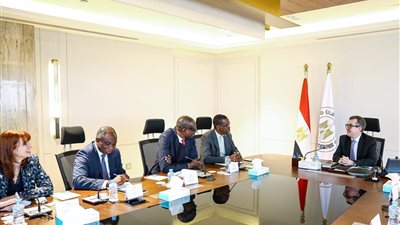 تحركات اقتصادية كبرى.. مصر تبحث مع البنك الإفريقي آليات تمويل جديدة