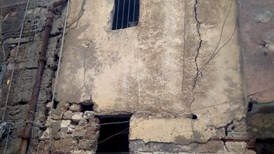 انهيار سقف عقار بشارع الفولي في الإسكندرية 