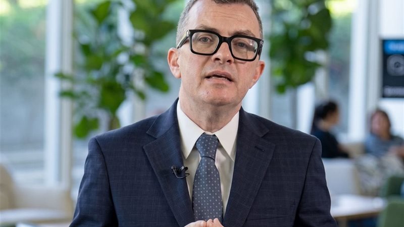 الدكتور أحمد رستم