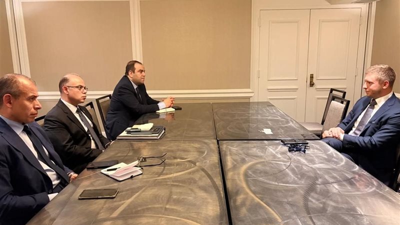 جانب من الاجتماع 