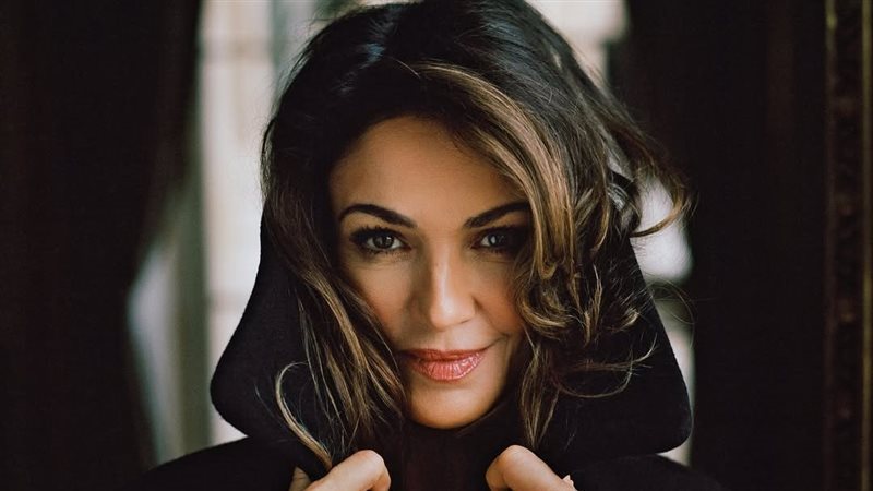 الممثلة الفرنسية المغربية نادية فارس