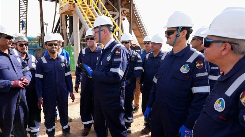 جانب من زيارة الوزير