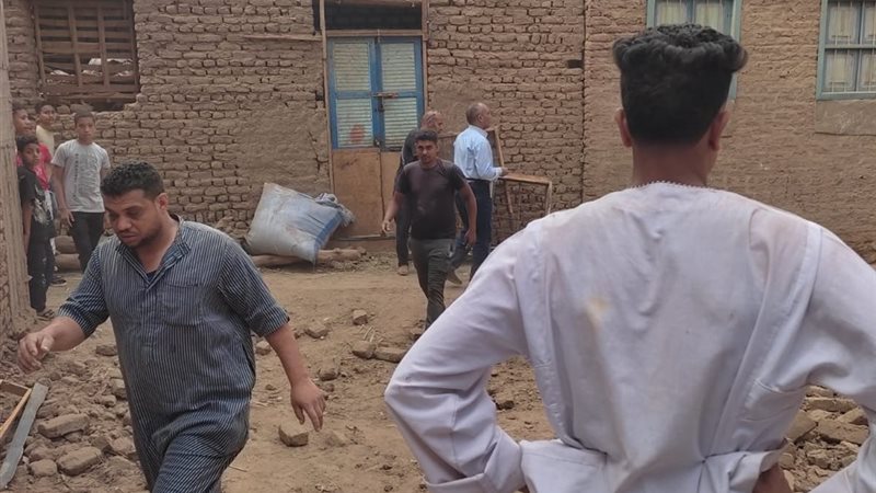 انهيار منزل مأهول