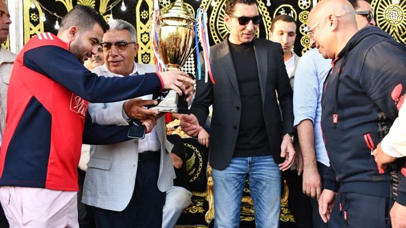  وزير الشباب