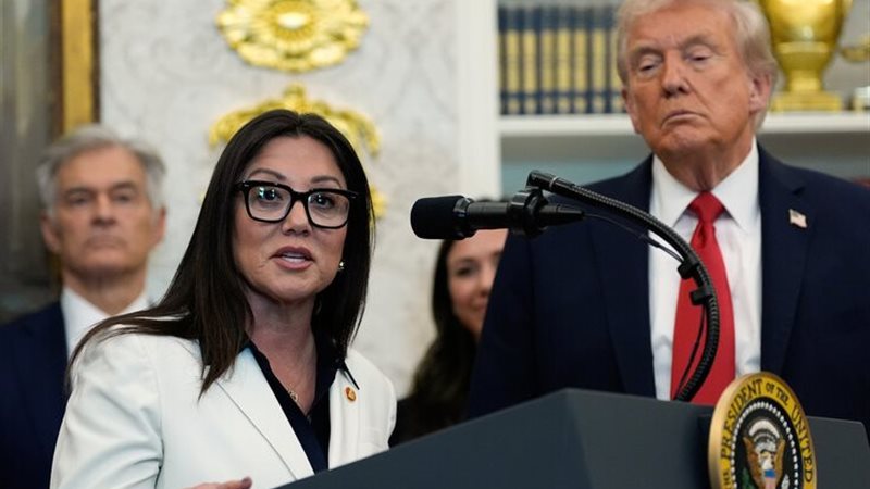 استقالة وزيرة العمل