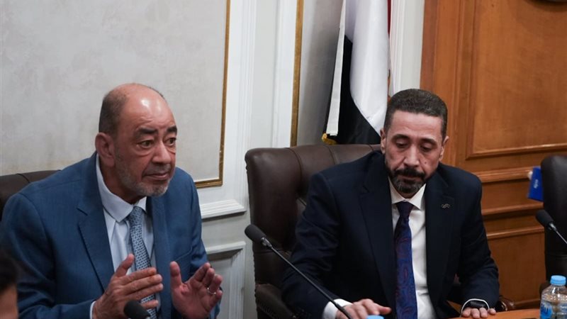 جانب من الاجتماع 