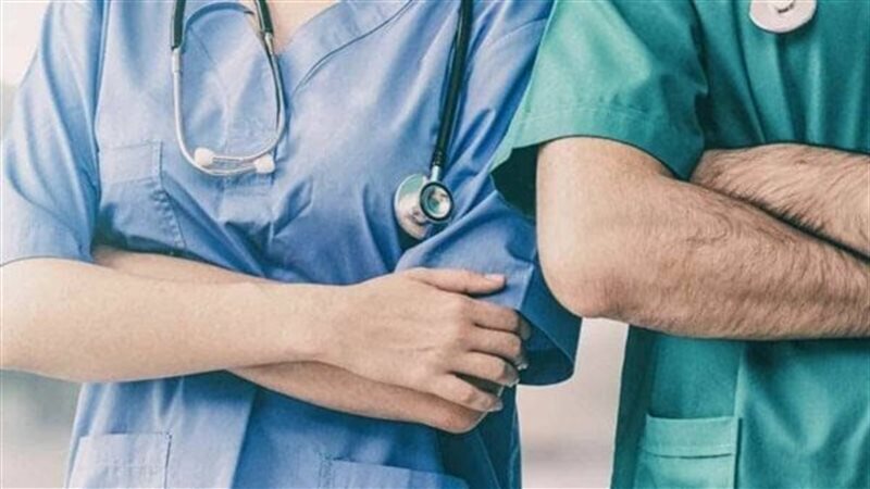 طلاب تمريض _ ارشيفية