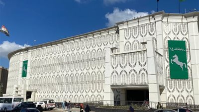 لتقصيرهم فى العمل...إحالة 17 من  من العاملين بمجلس مدينة ووحدة محلية بالشرقية للتحقيق