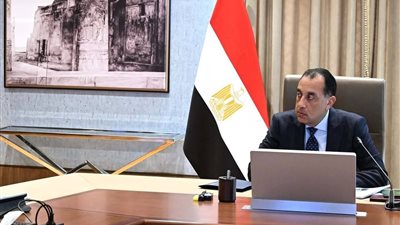 رئيس الوزراء يلتقي وزير العمل لاستعراض عدد من ملفات عمل الوزارة