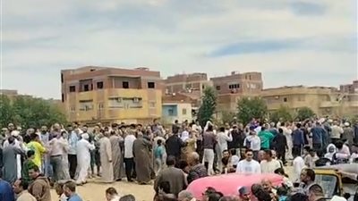 تشييع جثماني ضحيتي حادث طريق الإسماعيلية السويس بفايد (صور)