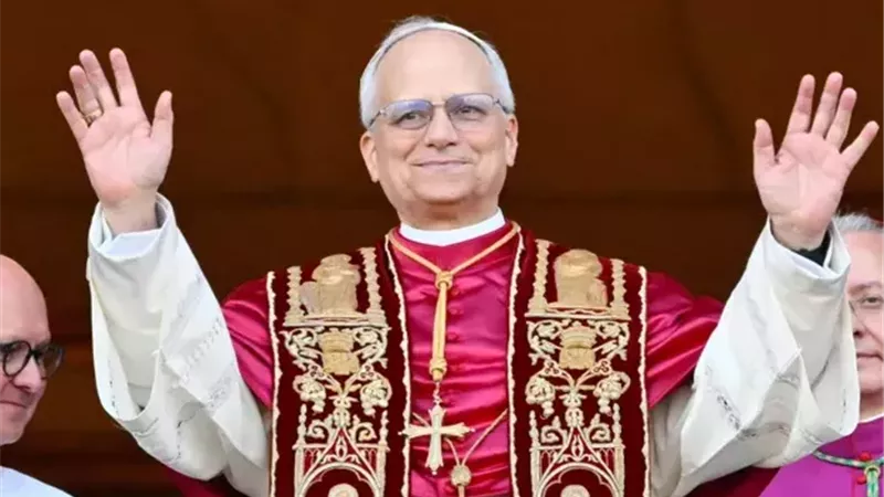 البابا ليو الرابع