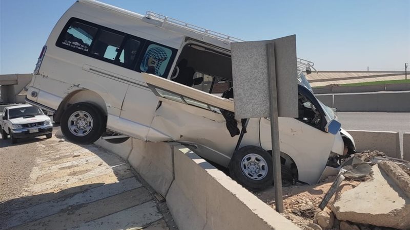 انقلاب سيارة ميكروباص