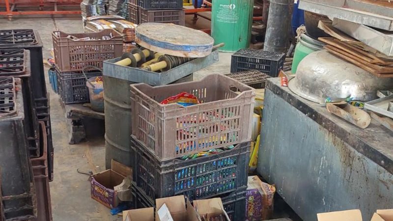 ضبط مصنع سلع غذائية