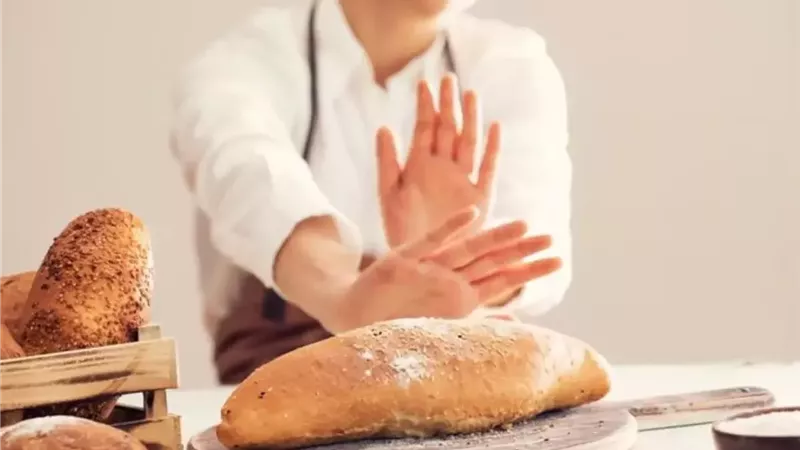 تناول الخبز