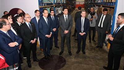 وزير الصناعة: حريصون على دمج التكنولوجيا الحديثة في خدمة قطاع التصنيع المحلي