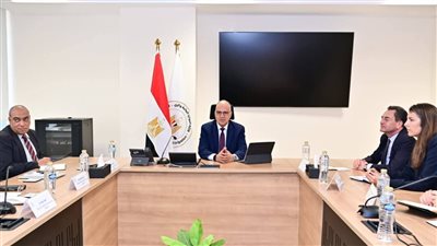 مصر وفرنسا تبحثان سبل تعزيز التعاون المشترك بين البلدين