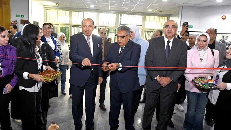 افتتاح المعرض 