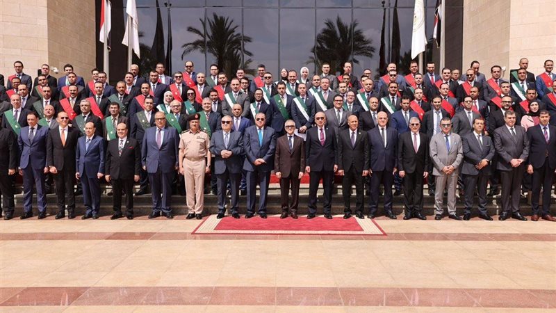 وزير العدل يكرم أوائل