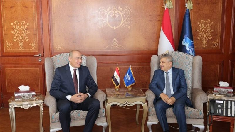 جانب من توقيع بروتوكول