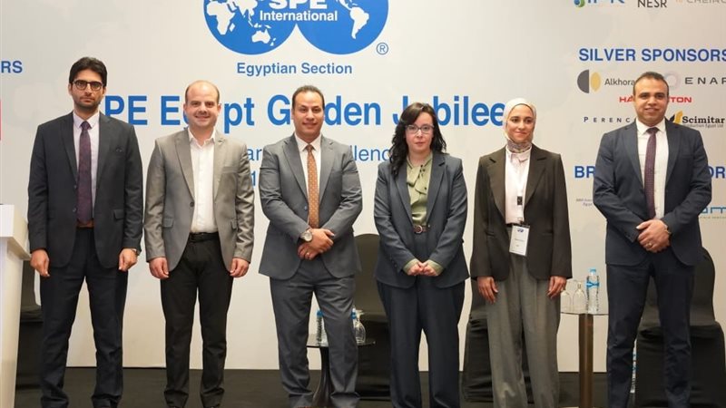 جانب من الورشة 