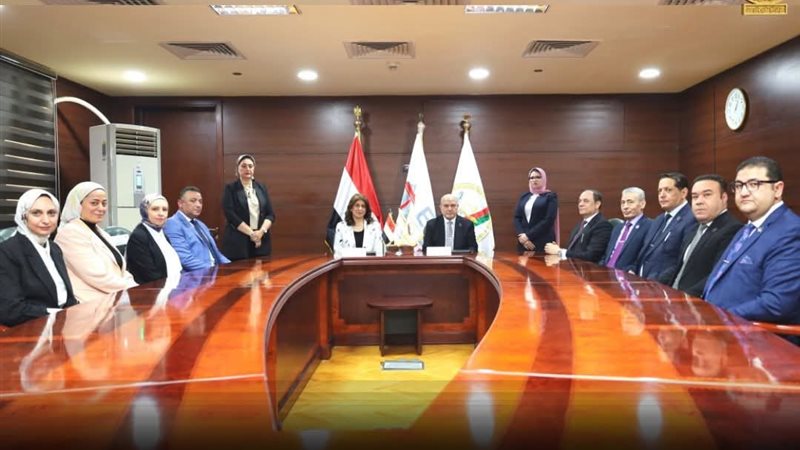 جانب من توقيع البروتوكول