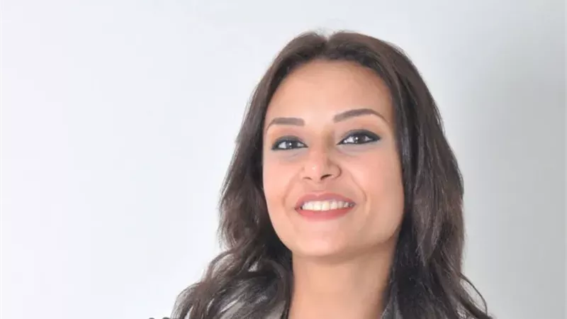 الفنانة هالة سرور