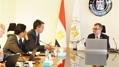 وزير التخطيط يبحث مع البنك الدولي خطة 2027 ويكشف مستهدفات نمو طموحة