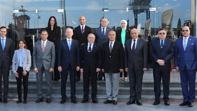 ميناء الإسكندرية يستقبل وفدًا روسيًا رفيع المستوى لبحث تعزيز التعاون بالنقل البحري