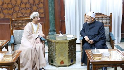 شيخ الأزهر وسفير عمان يبحثان تعزيز التعاون في تدريب الأئمة وتبادل الخبرات