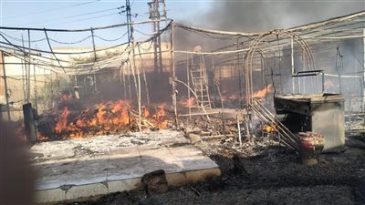 حريق هائل يحول كافيه شهير إلى رماد بدائري سمالوط في المنيا