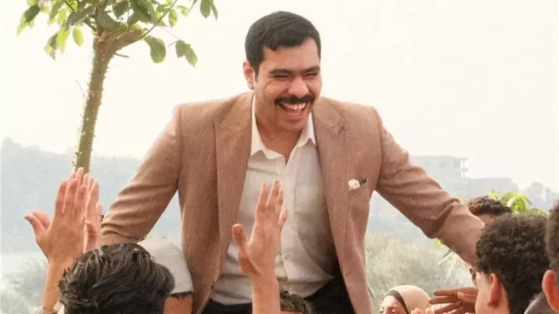 الفنان الشاب أحمد رمزي