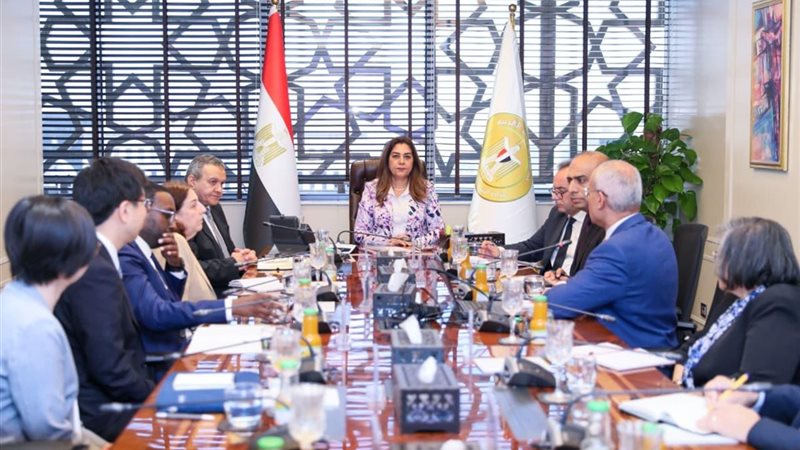 الدكتورة منال عوض