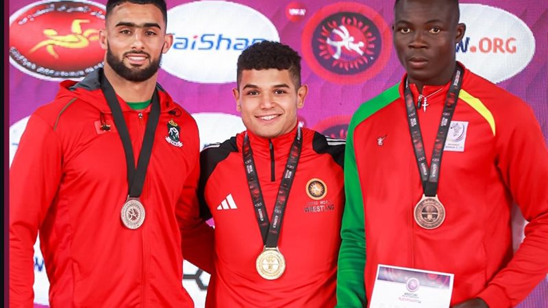 أبطال جامعة قناة