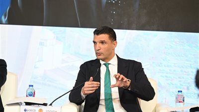 وزير الصناعة: إحداث نقلة نوعية بالقطاع الصناعي ترتكز على تعميق التصنيع المحلي